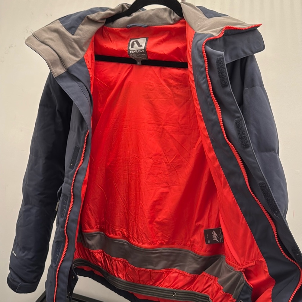 Flylow insulated ski jacket - Picture 4 of 4